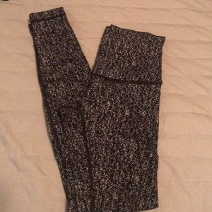 Lululemon leggings size 4
